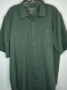 Orvis Men's Short-Sleeve Button-Down Shirt in Forest Green